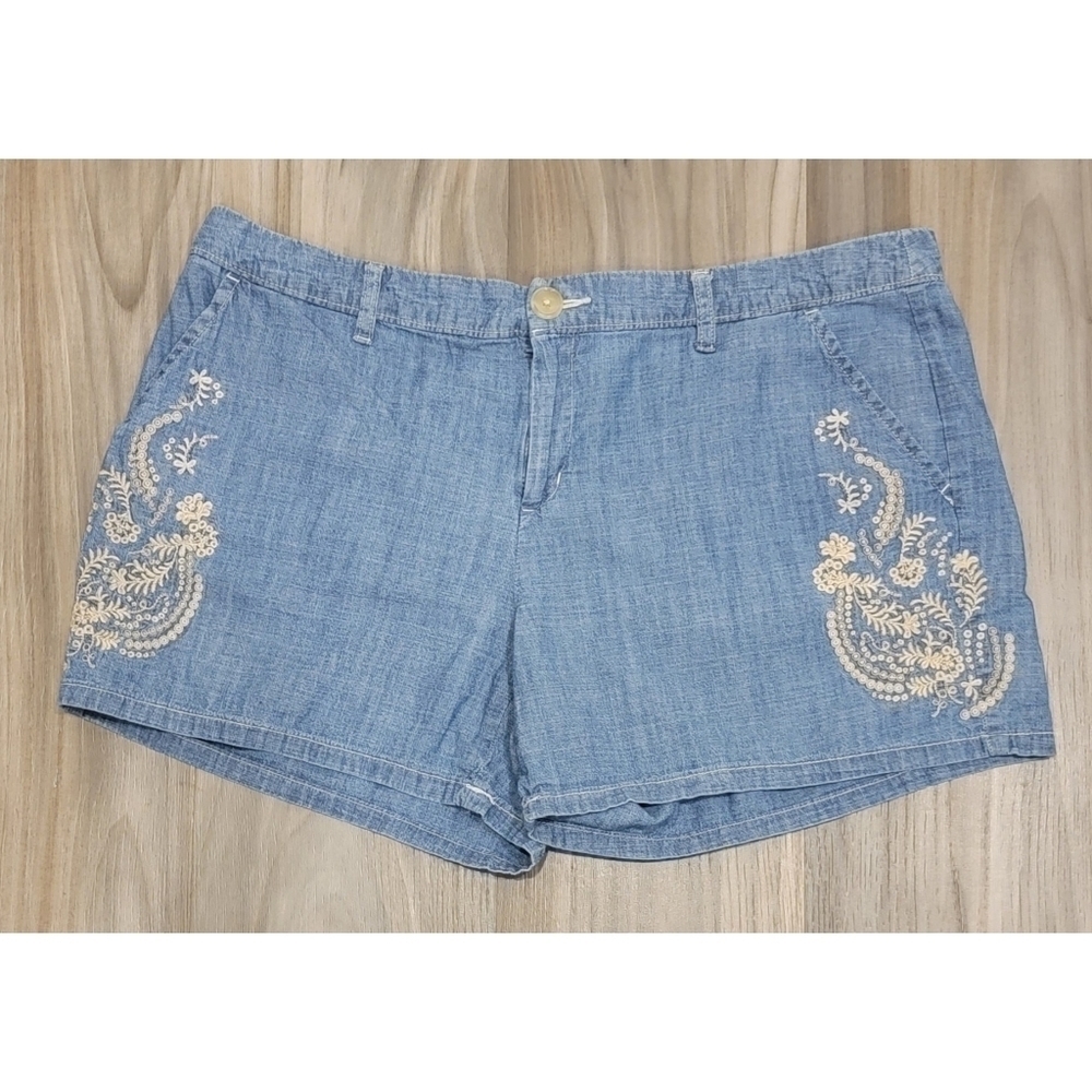 Liz Claiborne Denim Embroidered Shorts